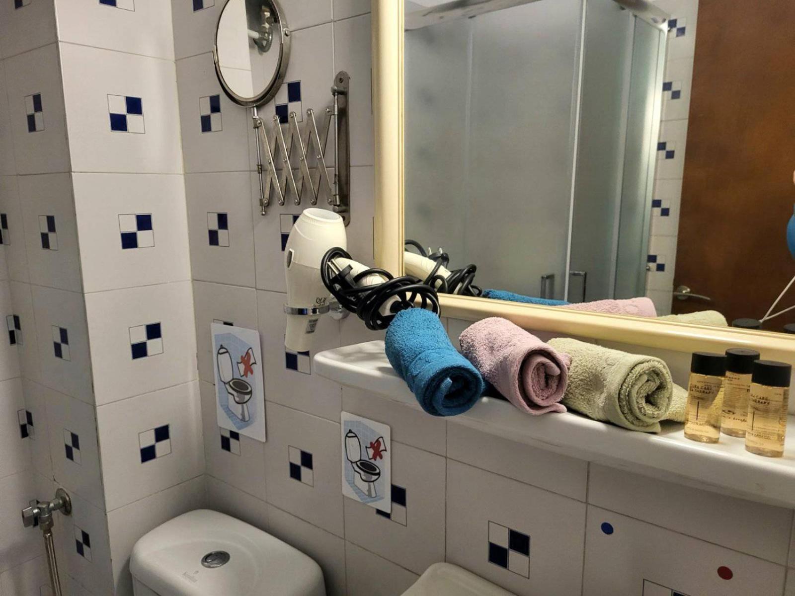 Hotel Agni -Enoikiazomena Diamerizmata Kallithea  エクステリア 写真